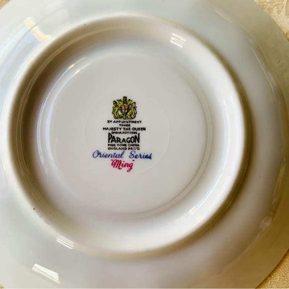Paragon Oriental Series china cup and saucer - Picture 8 of 9